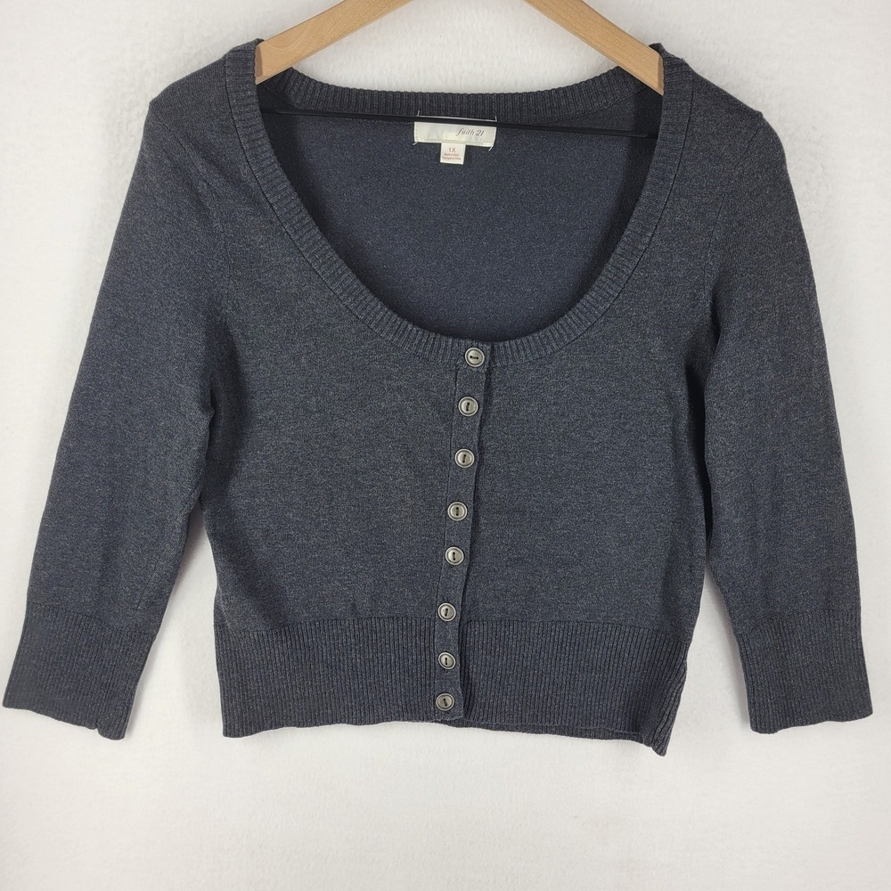 Faith 21 Womens Sweater 1X Gray Cropped Cardigan 3/4 Sleeve Button Front Stretch